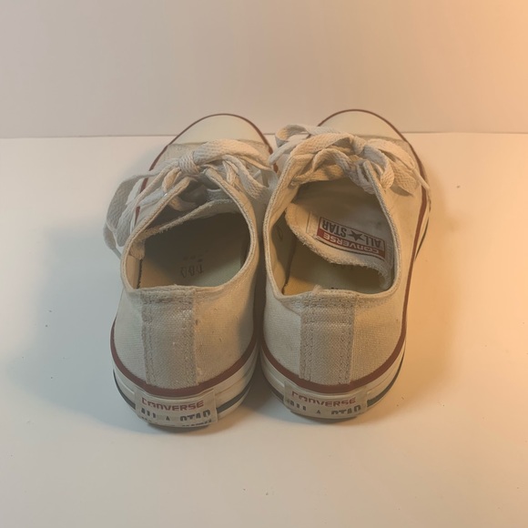 White converse shoes - Picture 3 of 5